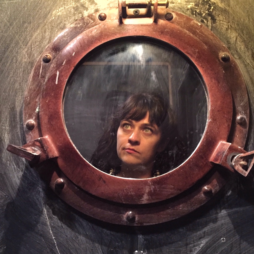 porthole mirror