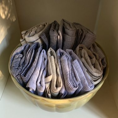 napkins folded in marie kondo way