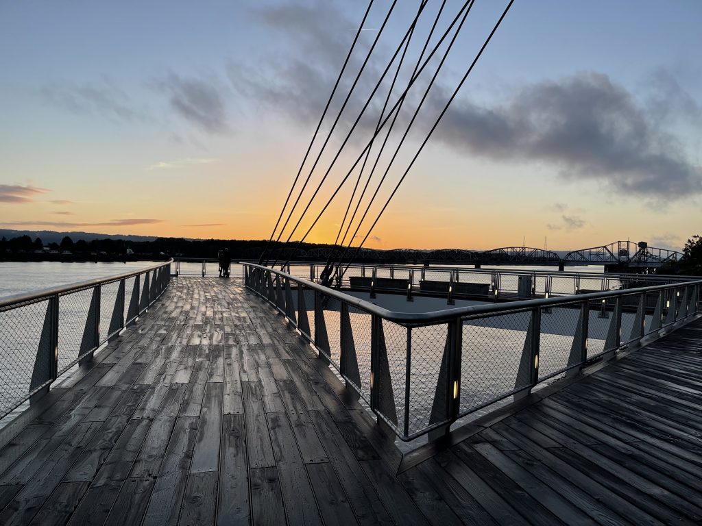 vancouver washingtion waterfront bridge